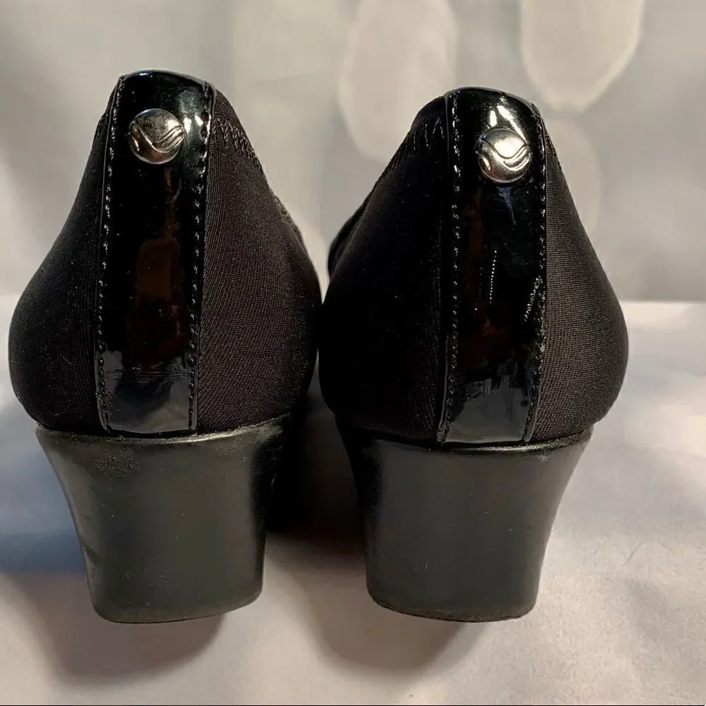 BLACK LIFE STRIDE SLIP ON WEDGES SIZE 7.5